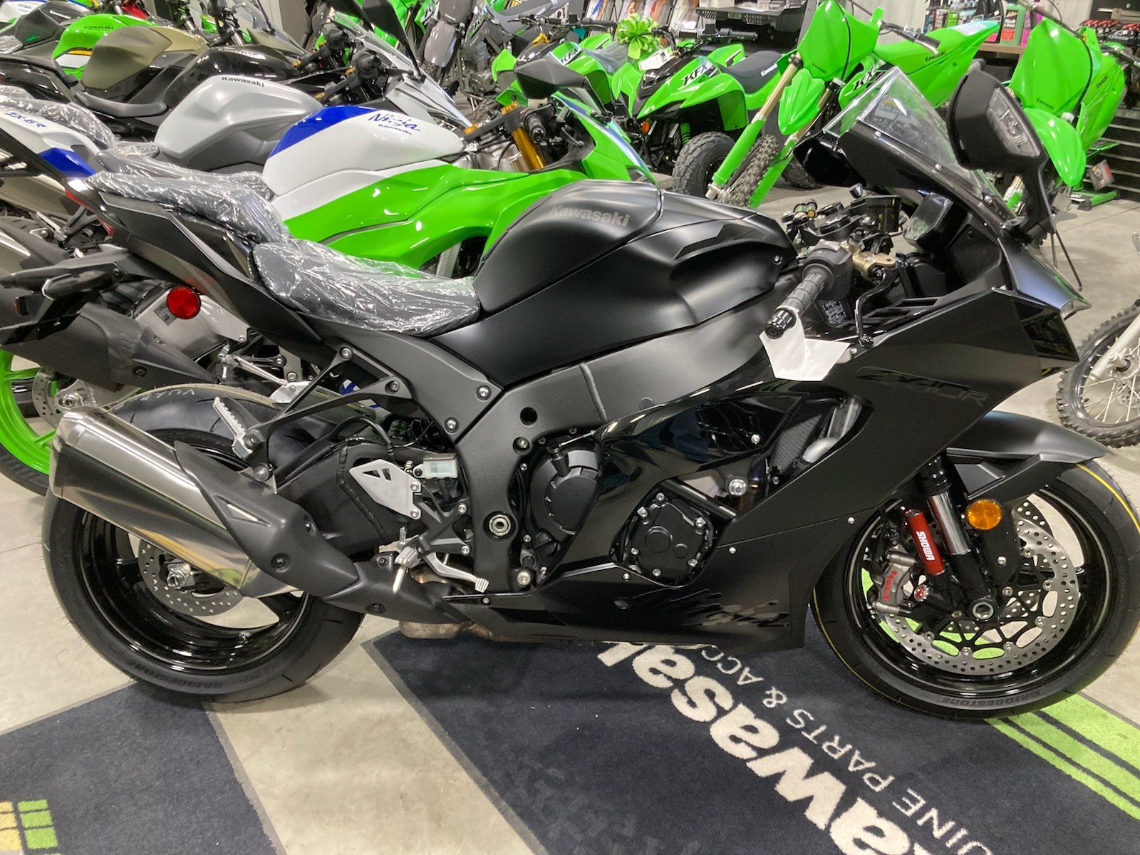 2025 Kawasaki Ninja ZX-10R for Sale | Masek PowerSports