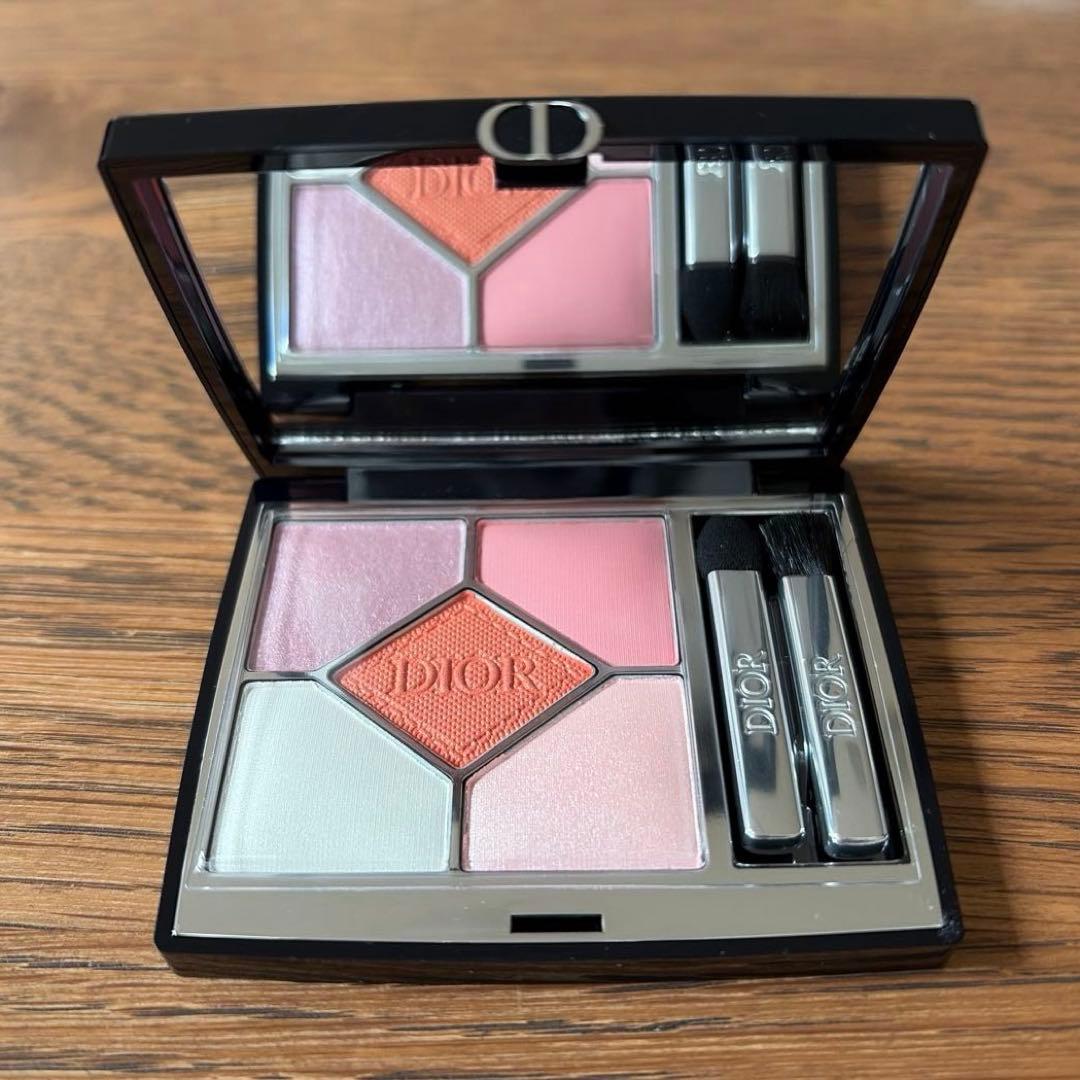 《新品・未使用》ディオールショウ　サンククルール151マシュマロ