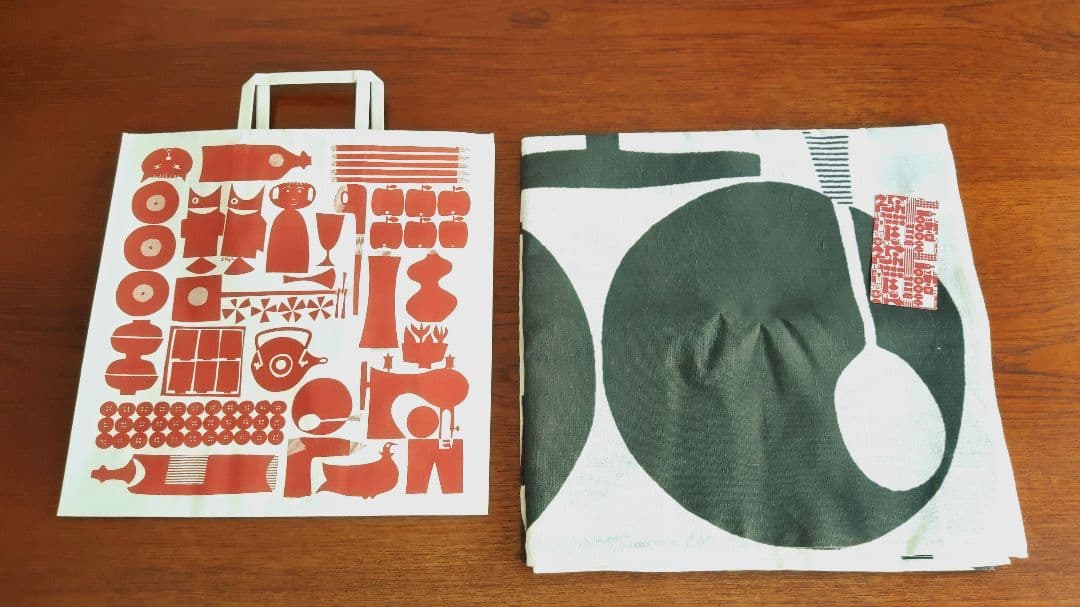 【未使用品】スティグ・リンドベリ 西武百貨店　テーブルクロス　ファブリック 北欧のデザイナー、スティグ・リンドベリが1959年に 手掛けた西武